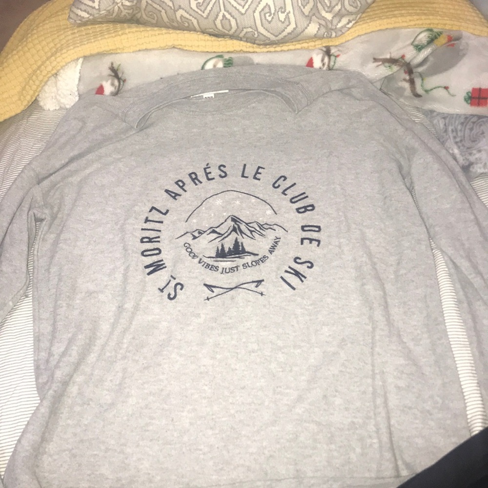 Long sleeve crew neck